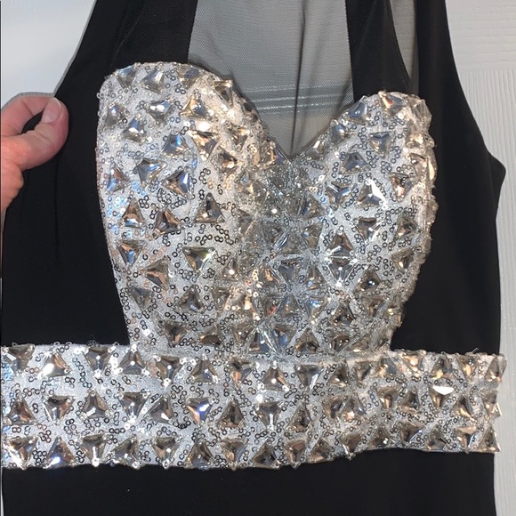 Black evening Dress - Picture 3 of 6